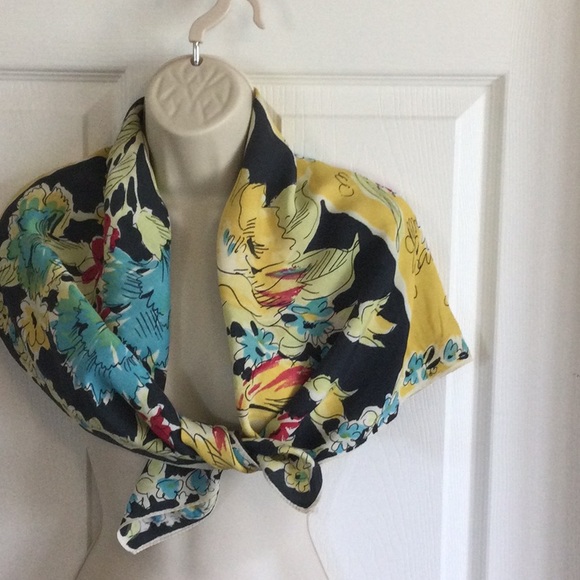 Accessories - Beautiful Summer Scarf/Wrap